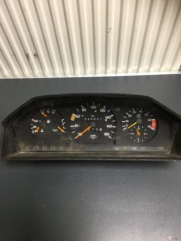 Mercedes W124  Diesel    124 542 0766    Km Tellerklok beschikbaar voor biedingen