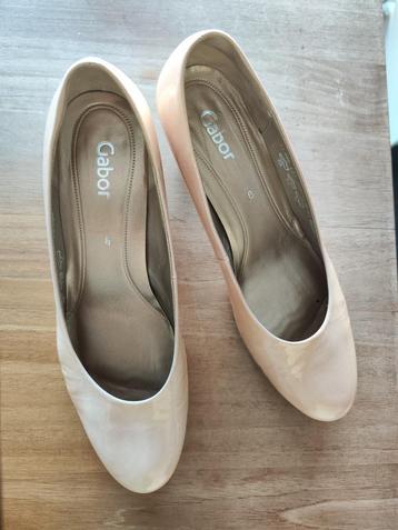 Pastel rose pumps "Gabor" beschikbaar voor biedingen