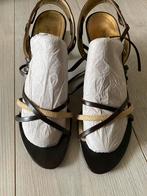 Super mooie echte leer schoenen maat 40 van Dolce & Gabbana, Vêtements | Femmes, Chaussures, Porté, Autres couleurs, Enlèvement ou Envoi