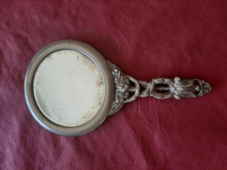 Zeer oude barok metalen handspiegel (bloemendecor) jaren '20, Antiek en Kunst, Antiek | Spiegels, Ophalen of Verzenden