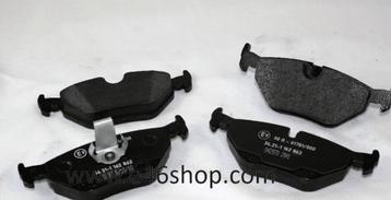 REMBLOKSET BMW 5 SERIE E39 ACHTER OE 34216761281 beschikbaar voor biedingen