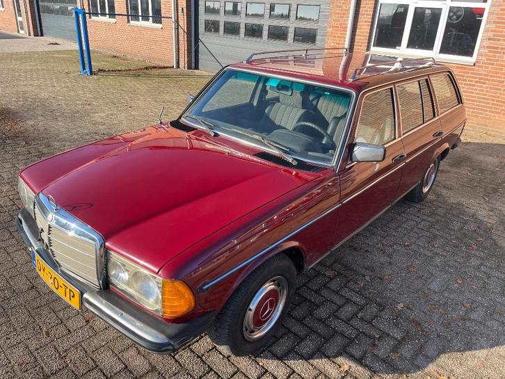 Mercedes 230T 1979 – Origineel, 2e eigenaar – Projectauto, Auto's, Oldtimers, Bedrijf, Te koop, Mercedes-Benz, Benzine, Break