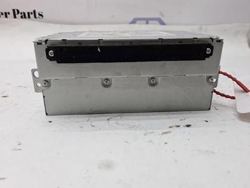 Radio CD Speler van een Volvo V60 beschikbaar voor biedingen