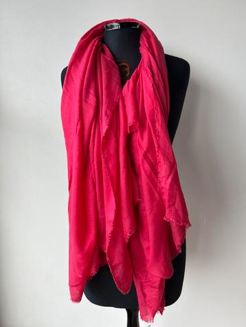 Faliero sarti felroze foulard beschikbaar voor biedingen