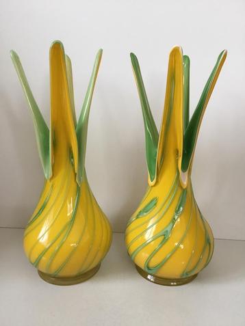 2 Dezignvazen Darius Zarrin 42cm hoogte Geel/groen beschikbaar voor biedingen