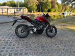 Honda CB125R – 2025 – 1.800km– Nieuwstaat – 6 jaar garantie, Motoren, Motoren | Honda, Particulier, 125 cc, 11 kW of minder, 1 cilinder