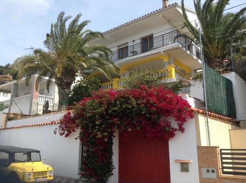 Villa à louer à Pineda de mar (Espagne - Costa Brava), Vacances, Maisons de vacances | Espagne, Costa Brava, Maison de campagne ou Villa
