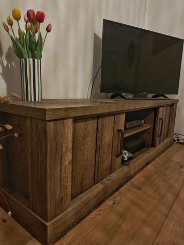 Meuble TV Recor en chêne (modèle : Cornwall), Avec porte(s), 25 à 50 cm, Métal, 150 à 200 cm
