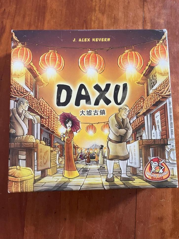 DAXU - White Goblin Games, Hobby en Vrije tijd, Gezelschapsspellen | Bordspellen, Zo goed als nieuw, Ophalen of Verzenden