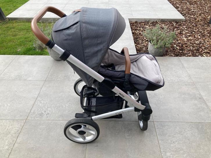 Mutsy Nio North Grey, Kinderen en Baby's, Kinderwagens en Combinaties, Gebruikt, Kinderwagen, Mutsy, Luchtbanden, Met reiswieg