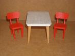 Lundby keukentafel met 2 stoelen, Verzamelen, Poppenhuizen en Toebehoren, Gebruikt, Ophalen of Verzenden
