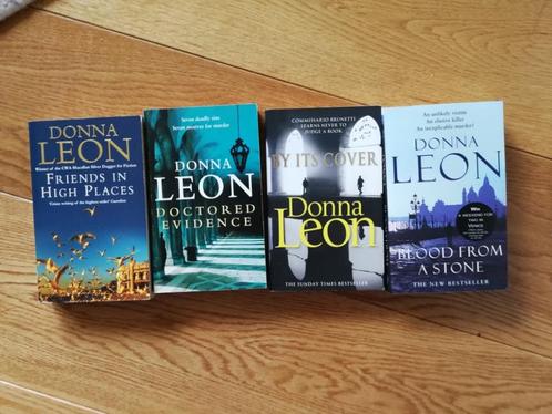 Donna LEON - 4 livres (1) - thriller - anglais - égalem.sép, Livres, Langue | Anglais, Comme neuf, Enlèvement ou Envoi