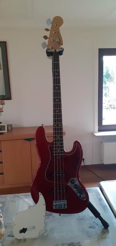 FENDER JAZZ BASGITAAR (MIM), Muziek en Instrumenten, Snaarinstrumenten | Gitaren | Bas, Gebruikt, Elektrisch, Ophalen