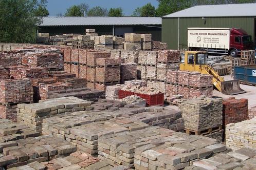 Antieke bouwmaterialen - recuperatie stenen / dakpannen etc., Doe-het-zelf en Bouw, Metselstenen, Gebruikt, Bakstenen, Ophalen