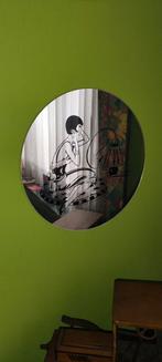 Ronde spiegel met afdruk dame, Ophalen, Zo goed als nieuw