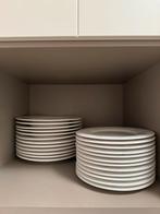 12 delig service côté table, Maison & Meubles, Cuisine | Vaisselle, Comme neuf, Service complet, Uni, Autres matériaux