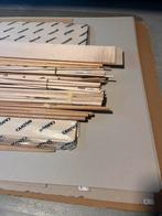 Karton, houten latjes en dik papier., Doe-het-zelf en Bouw, Kratten en Dozen, Ophalen, Zo goed als nieuw