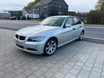 BMW 318 benzine, Autos, BMW, Vitres électriques, Berline, 4 portes, Tissu