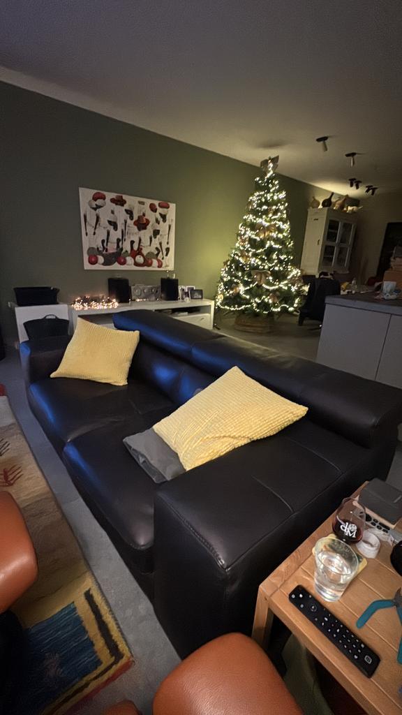 Zwart lederen Natuzzi zetel, Huis en Inrichting, Zetels | Zetels, Zo goed als nieuw, Rechte bank, Overige maten, Leer, Ophalen