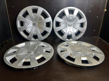 4 wieldoppen Toyota corolla verso avensis 16" beschikbaar voor biedingen