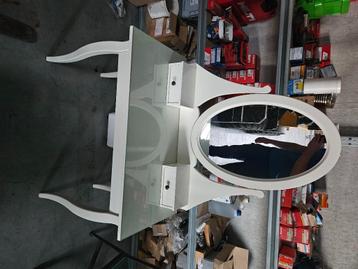Schminktafel met spiegel, Ophalen
