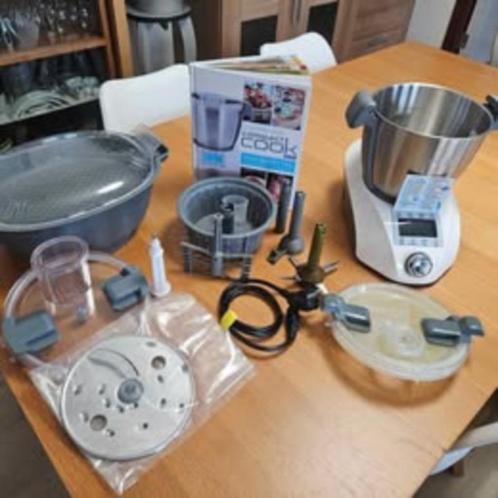Robot pour cuisiner (style thermomix) - 115€, Elektronische apparatuur, Keukenmixers, Zo goed als nieuw, 2 tot 3 liter, 3 snelheden of meer