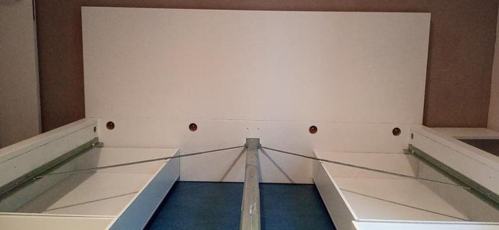 Tweepersoonsbed 180x200 Malm (IKEA) met 4 bedlades, Huis en Inrichting, Slaapkamer | Bedden, Zo goed als nieuw, Tweepersoons, 180 cm