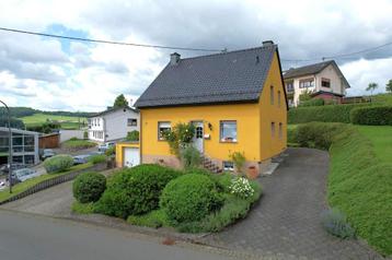 Rustig gelegen, vrijstaand woonhuis in de Eifel beschikbaar voor biedingen