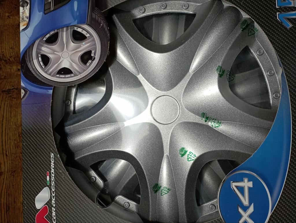 Enjoliveurs neufs 15 pouces. Encore dans sa boîte., Enlèvement, Neuf