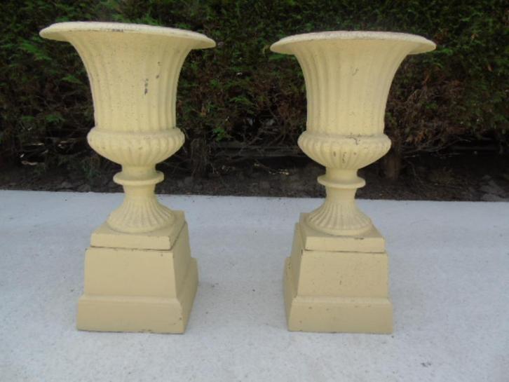 Richelieu wastafel in witroestig gietijzer, hoogte 47 cm, Tuin en Terras, Tuinvazen, Nieuw, Ophalen