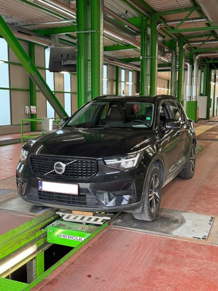 XC40 B3 Plus Dark 2.0L LICHTE VRACHT, Auto's, Volvo, Particulier, XC40, ABS, Achteruitrijcamera, Airbags, Airconditioning, Apple Carplay