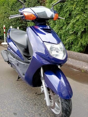 Yamaha 125cc Cygnus 7287 km scooter (rijbewijs vereist)