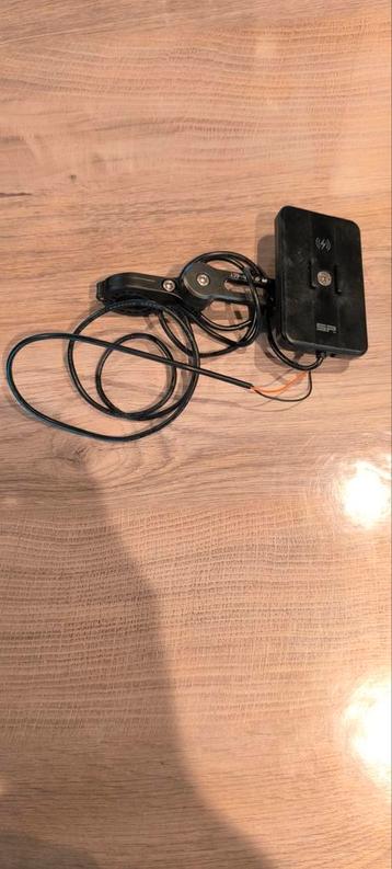 Draadloze SP lader beschikbaar voor biedingen