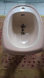 Bidet (gratis op te halen), Huis en Inrichting, Badkamer | Badkamermeubels, Ophalen, Minder dan 50 cm, Gebruikt, Overige typen