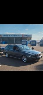 Bmw 525 touring, Auto's, BMW, 2500 cc, Achterwielaandrijving, Zwart, Blauw