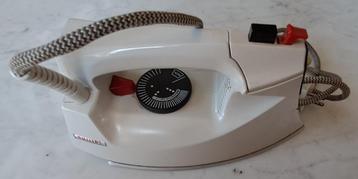Vintage strijkijzer Philips type N HD 1203T beschikbaar voor biedingen