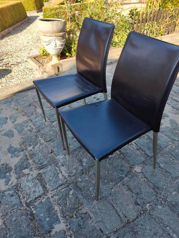 4 eetkamerstoelen - Leren bestoffing, zwart en bruin beschikbaar voor biedingen