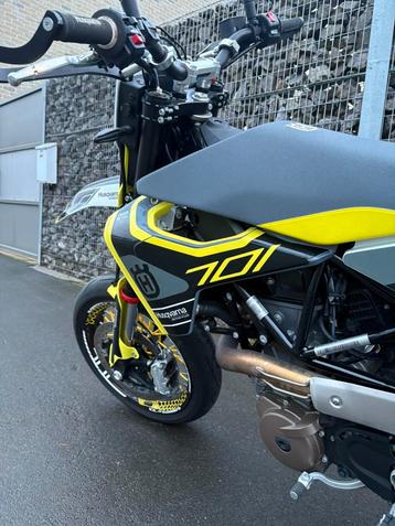 Husqvarna 701 2021 4000km comme neuve CT OK  beschikbaar voor biedingen