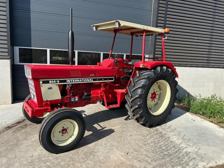 International 844s, Zakelijke goederen, Landbouw | Tractoren, meer dan 10000, Overige merken, 80 tot 120 Pk, Gebruikt, Ophalen of Verzenden