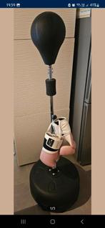 Bokbal op voet + handschoenen, Ophalen, Zo goed als nieuw