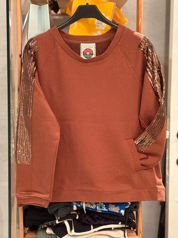 Bruine sweater van Essentiel (1/S/36). beschikbaar voor biedingen