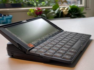 Psion 5 series PDA Handheld computer (1998)