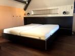 Vintage bed en bedframe uit de jaren 70., Ophalen