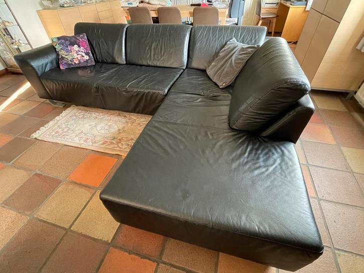 Mooi lederen zitbank met loungezetel en bijbehorende poef, Huis en Inrichting, Zetels | Voetbanken en poefs, Gebruikt, Leer, Ophalen