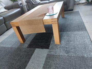 Salontafel in zware eik beschikbaar voor biedingen