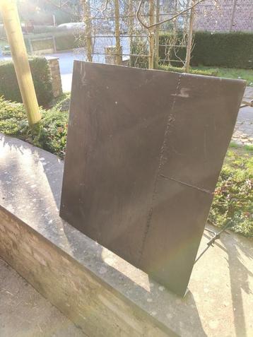 Châpeau de toiture 65x 65 beschikbaar voor biedingen