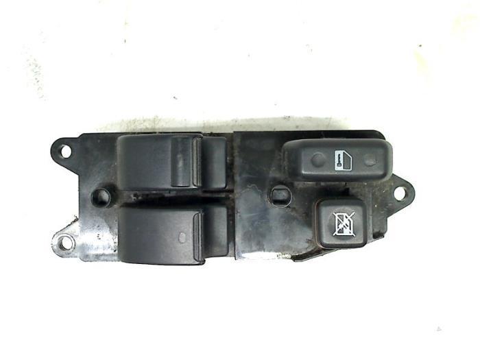 Commutateur vitre électrique d'un Toyota Corolla, Autos : Pièces & Accessoires, Tableau de bord & Interrupteurs, Toyota, Utilisé