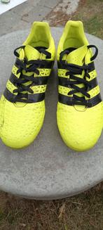 Voetbal schoenen maat 38 "addidas ", Sport en Fitness, Voetbal, Ophalen, Zo goed als nieuw, Schoenen