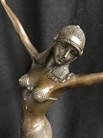 Bronzen charmante dame D.H Chiparus 45cm zuiver brons, Antiek en Kunst, Kunst | Beelden en Houtsnijwerken, Ophalen of Verzenden