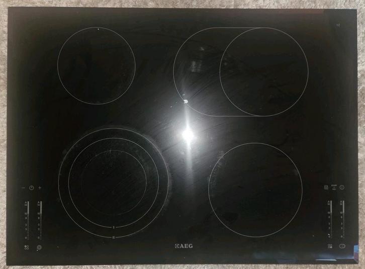 Vitrokeramische kookplaat AEG, Elektronische apparatuur, Kookplaten, Gebruikt, Inbouw, Keramisch, 4 kookzones, Ophalen